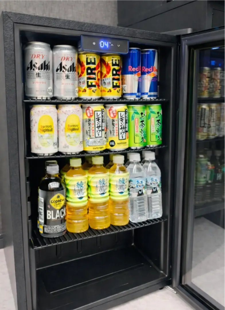 プレミアムデラックスルームの冷蔵庫ドリンク画像1